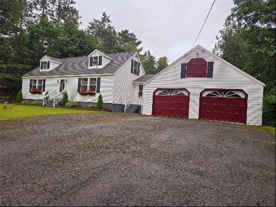 2668 Union Street, Hermon ME 04401