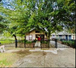 109 Carl Street, Houston TX 77009