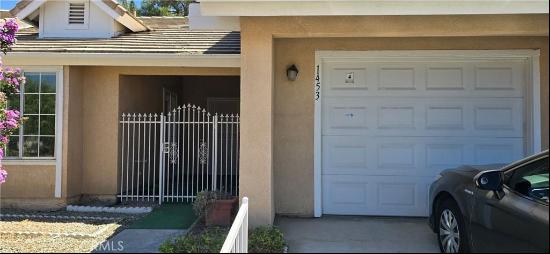 1453 Senator Way, San Jacinto CA 92583