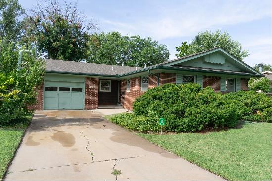 1957 W Anita Ave, Wichita KS 67217