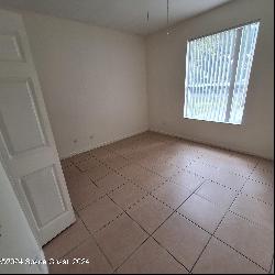 61 W Court Circle Unit 102, West Melbourne FL 32904