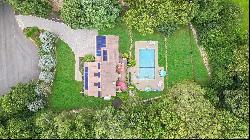 8 Mallard Court, Riverhead NY 11901