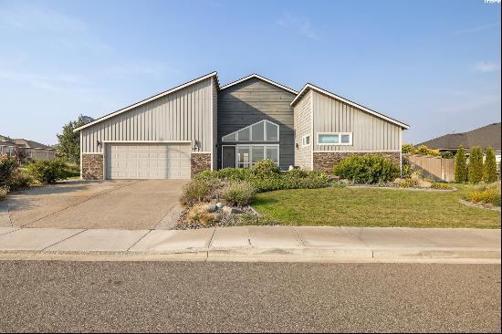 4915 Tamarisk Drive, Pasco WA 99301