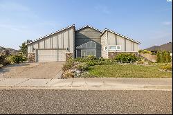 4915 Tamarisk Drive, Pasco WA 99301