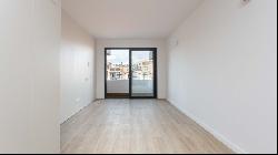 NEWLY REFURBISHED FLAT WITH TERRACE IN EIXAMPLE, Barcelona 08036