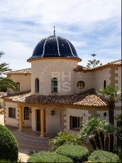 Altea's Architectural Gem: A Maison with Traditional Elegance an, Altea 03590