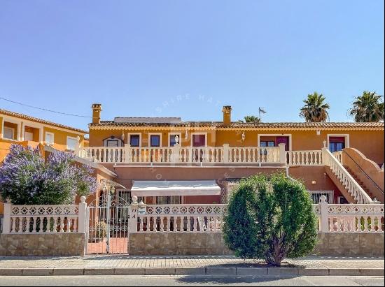 Charming Rustic Chalet in Las Marinas, Denia, Dénia 03700