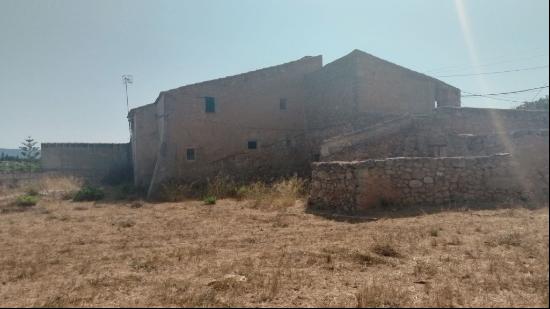 Large plot with finca and preliminary project for sale in Son Se, Son Servera 07550