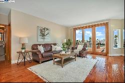 4960 Cabrillo Pt, Discovery Bay CA 94505