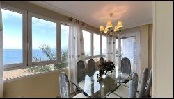 Beachfront Living in La Cala, Benidorm: A Charming and Spacious , Benidorm 03501