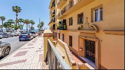 Spacious beachside flat in La Malagueta, Malaga 29016