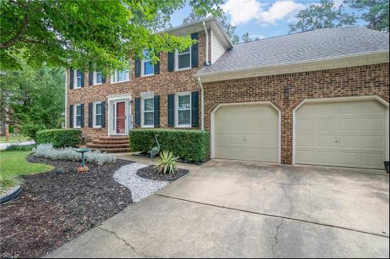 601 Piping Rock Drive, Chesapeake VA 23322