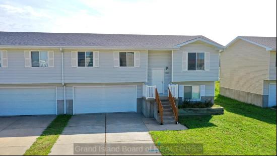 1845 Santa Anita Dr, Grand Island NE 68801