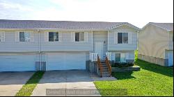 1845 Santa Anita Dr, Grand Island NE 68801