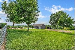 4403 NW Davis Rd, Rossville KS 66533