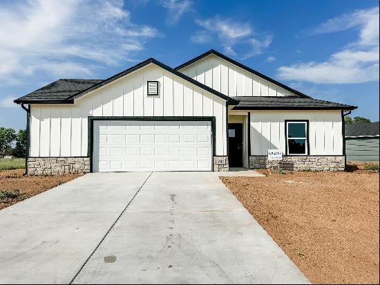 232 W Cherry Oaks St, Cheney KS 67025