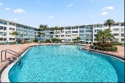 6061 2nd Street E #31, St Pete Beach FL 33706