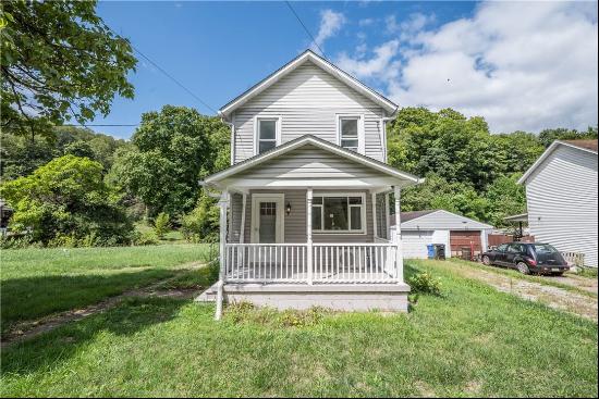 2592 Douglas Run Road, Elizabeth Twp/Boro PA 15037