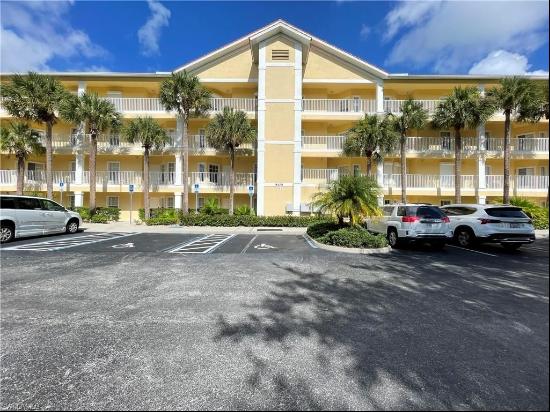 9175 Celeste Dr Unit 306, Naples FL 34113