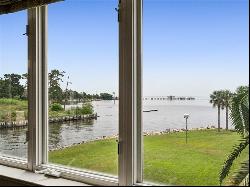 303 Mariner's Island Boulevard Unit 303, Mandeville LA 70448