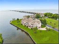 303 Mariner's Island Boulevard Unit 303, Mandeville LA 70448