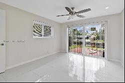 2412 Bimini Ln, Fort Lauderdale FL 33312