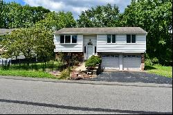 1130 Preston Drive, N Versailles PA 15137