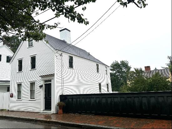 372 Court Street, Portsmouth NH 03801