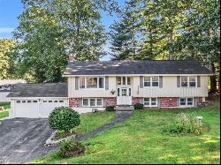 6 Longwood Rd, Salem NH 03079