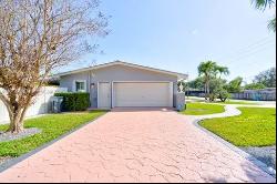 9641 SW 94th St, Miami FL 33176