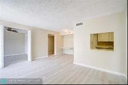 1050 SE 15th St #200, Fort Lauderdale FL 33316