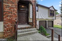 50 Colleen Circle, Ewing NJ 08638