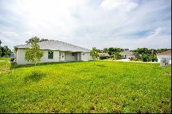 2298 SE McMaster Street, Port Saint Lucie FL 34952