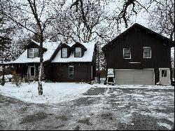 5S022 Raymond Drive, Naperville IL 60540