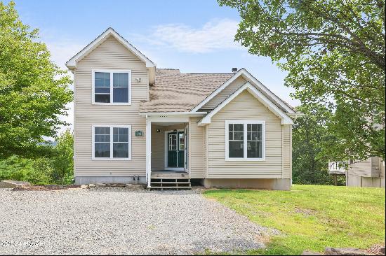 541 Upper Deer Valley Road, Tannersville PA 18372