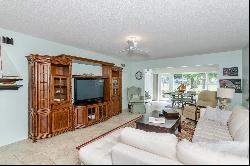 2470 Rhodesian Drive #16, Clearwater FL 33763