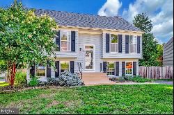 48 Little Oak Road, Fredericksburg VA 22405