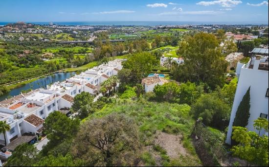 Stunning plot with sea views in El Herrojo, La Quinta, Benahavis, Benahavis 29679