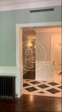 Apartment for sale in Madrid, Madrid, Palacio, Madrid 28048