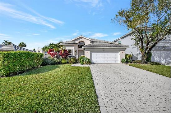 8013 Travlers Tree Drive, Boca Raton FL 33433