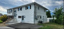 46 Radcliffe Rd, Island Park NY 11558