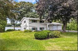 30 Riverbend Drive, Stonington CT 06355