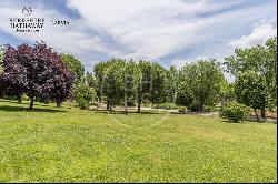 735 sqm luxury plot for sale in Aravaca, Madrid, Madrid 28023