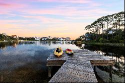 Renovated Beach House With 100 Feet Of Lake Frontage And Private Dock