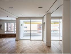 Luxury flat with terrace in Chamberi, Madrid 28010