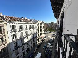 Apartment for sale in Madrid, Madrid, Los Jerónimos, Madrid 28014