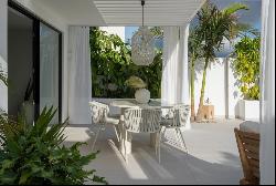 Modern brand-new villa in the lower part of Nueva Andalucia, Marbella 29660