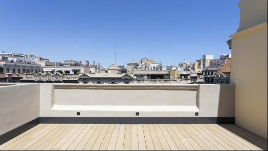 FABULOUS NEW-BUILD PENTHOUSE ON RAMBLA CATALUNYA, Barcelona 08001