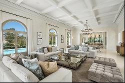 Extraordinary classical-style mansion in La Cerquilla, Marbella, Marbella 29660