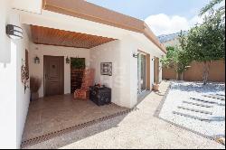 Stunning Single-Story Villa in Palm Springs Style in Albir, Alfa, Alfaz del Pi 03580